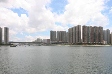 2 Temmuz 2005. Rambler Kanalı Hong Kong 'un yerleşim bölgesi.