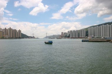 2 Temmuz 2005. Rambler Kanalı Hong Kong 'un yerleşim bölgesi.