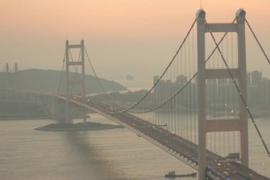 3 Temmuz 2005 Tsing Ma Köprüsü Hong Kong 'da bir köprüdür..