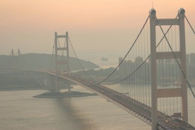 3 Temmuz 2005 Tsing Ma Köprüsü Hong Kong 'da bir köprüdür..