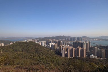 2 Ocak 2021, Tseung Kwan O kasabası, Black Hill manzaralı.