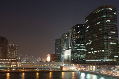 17 Aralık 2005, gece ofis binası, TST, hk