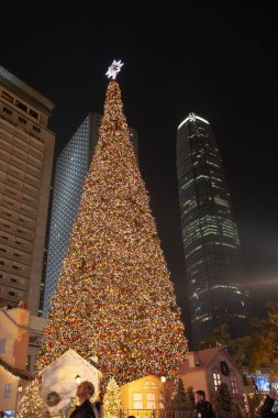 17 Aralık 2005 Büyük Noel ağacı ve dekorasyon Hong Kong