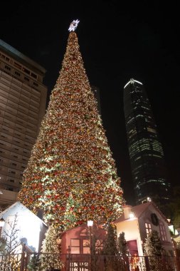 17 Aralık 2005 Büyük Noel ağacı ve dekorasyon Hong Kong