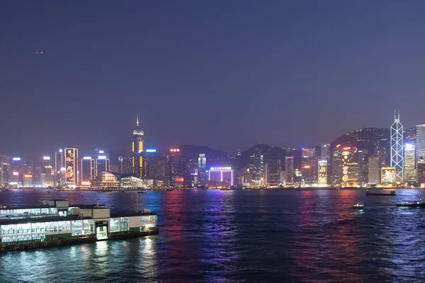 17 Aralık 2005 Tsim Sha Tsui Kültür Merkezi, Saat Kulesi ile Feribot İskelesini Başlat