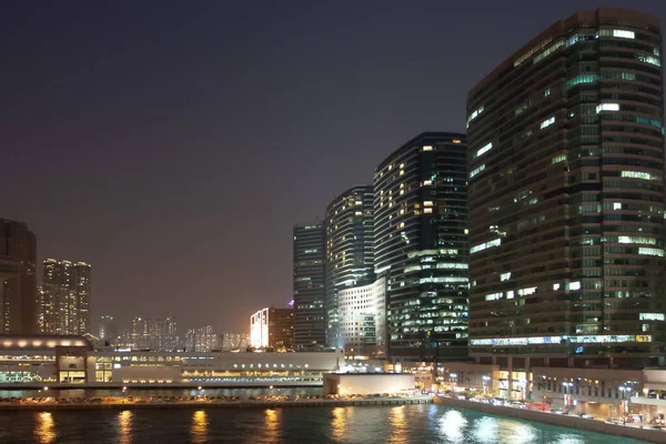 17 Aralık 2005, gece ofis binası, TST, hk