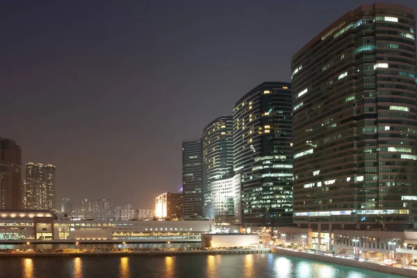 17 Aralık 2005, gece ofis binası, TST, hk