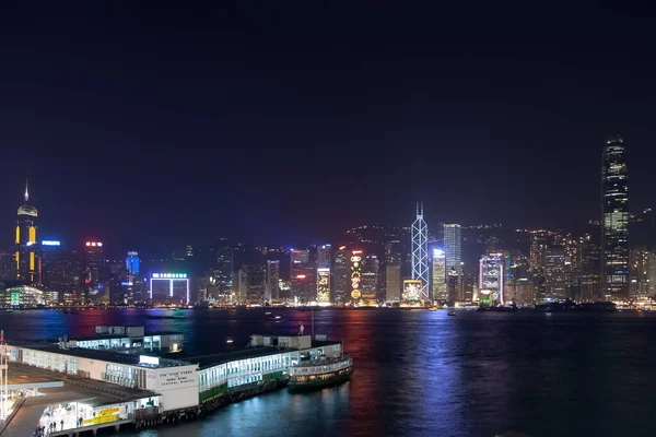 17 Aralık 2005 Tsim Sha Tsui Kültür Merkezi, Saat Kulesi ile Feribot İskelesini Başlat