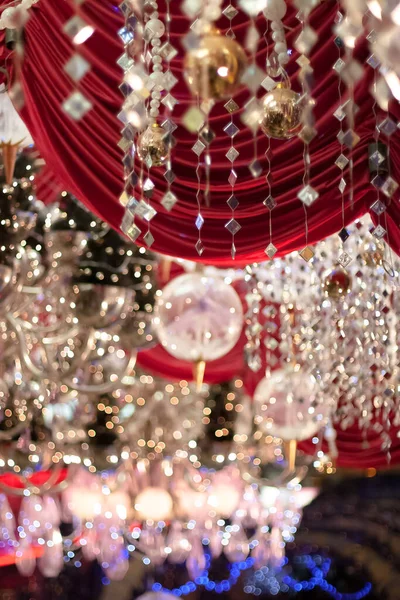 17 Aralık 2005. Alışveriş merkezinde Noel Dekorasyonu.