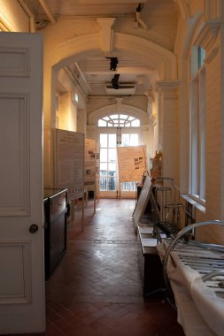 19 Kasım 2005 'te Hong Kong Tıp Bilimleri Müzesi' nde sergilendi.