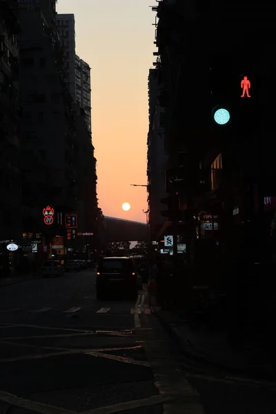 Zonsondergang Straat Door Midtown Shek Tong Tsui April 2021 — Stockfoto