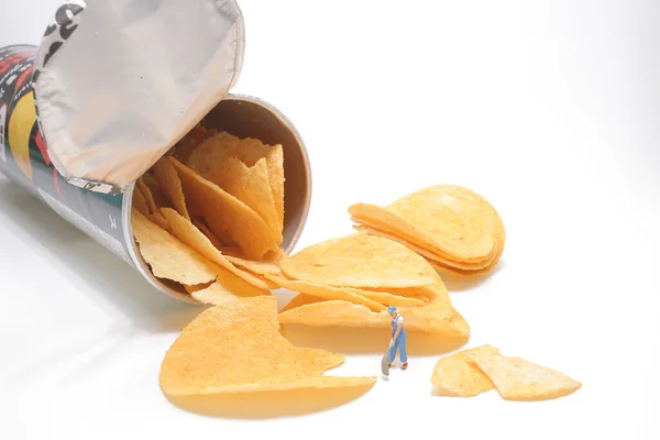 Mini Figure Cleaning Spill Cheese Potato Chips — Stock Photo, Image
