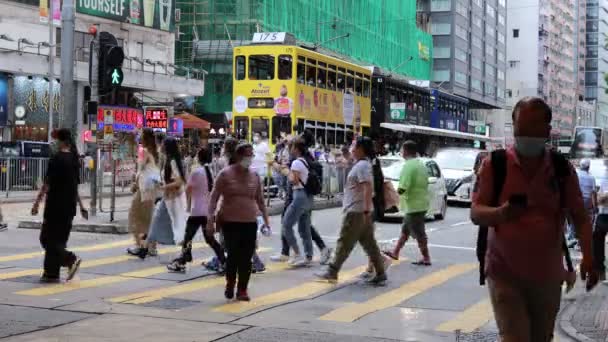 2021 Június Forgalmas Gyalogos Átkelés Canal Road Causeway Bay Nél — Stock videók