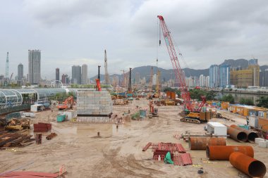 25 Haziran 2021 Kai Tak Geliştirme 'de yapım aşamasında.