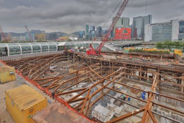 25 Haziran 2021 Kai Tak Geliştirme 'de yapım aşamasında.