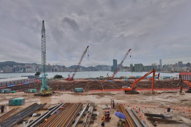 25 Haziran 2021 Kai Tak Geliştirme 'de yapım aşamasında.