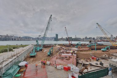 25 Haziran 2021 Kai Tak Geliştirme 'de yapım aşamasında.