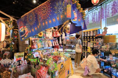 11 Jue 2021 Don Donki, Hong Kong zirvesinde.