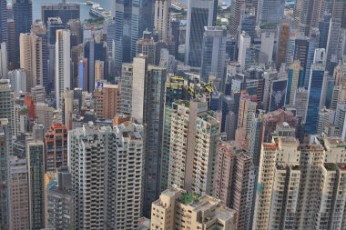 11 Jue 2021, orta düzey bir HK binası.