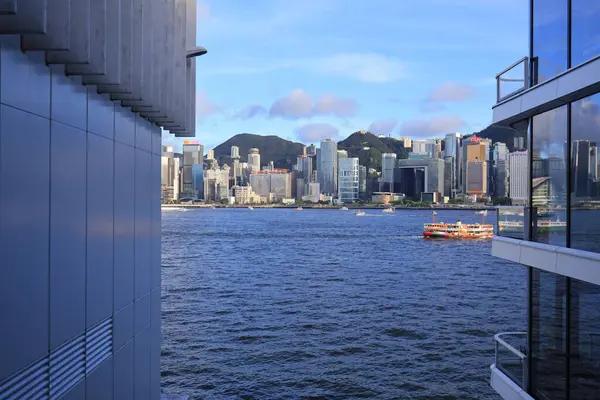 July 2021 Victoria Harbour View Buildings Ocean Terminal Deck — Stok fotoğraf