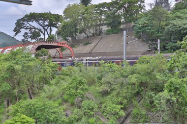 2 Temmuz 2021 Tren yolu Hong Kong 'un dışında.
