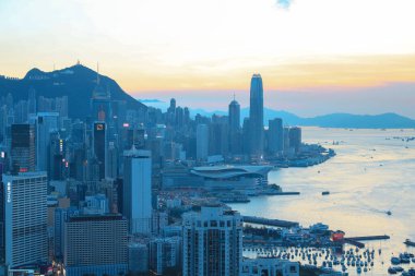 Kızıl Tütsü Yakma Zirvesi 'nde Hong Kong' un alacakaranlığı 9 Temmuz 2021