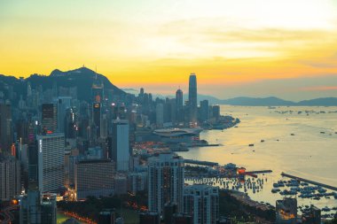 Kızıl Tütsü Yakma Zirvesi 'nde Hong Kong' un alacakaranlığı 9 Temmuz 2021