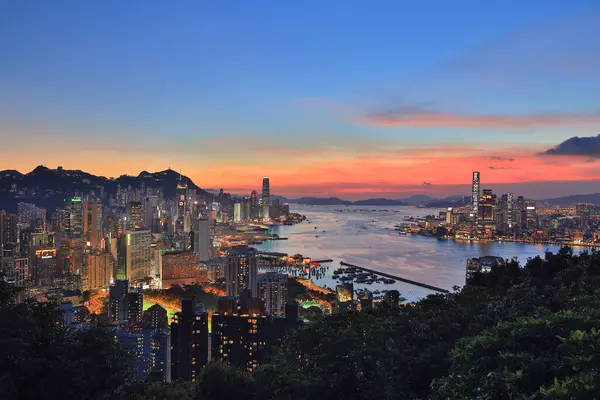 Crepúsculo Hong Kong Vista Red Incense Burner Summit Mirador Julio — Foto de Stock