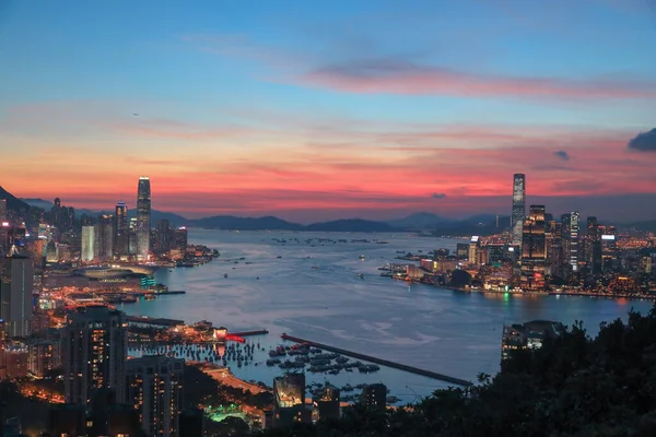 Crepúsculo Hong Kong Vista Red Incense Burner Summit Mirador Julio — Foto de Stock