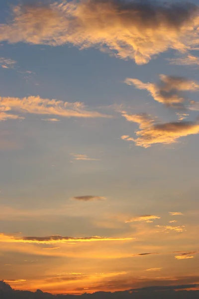 Sonnenuntergang Himmel Hintergrund Abends Weiches Sonnenlicht Riesige Himmelslandschaft Panoramische Szene — Stockfoto