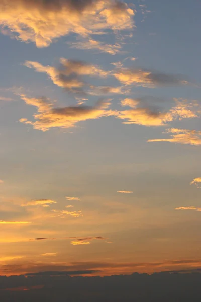 Pôr Sol Céu Fundo Luz Solar Suave Noite Vasto Céu — Fotografia de Stock