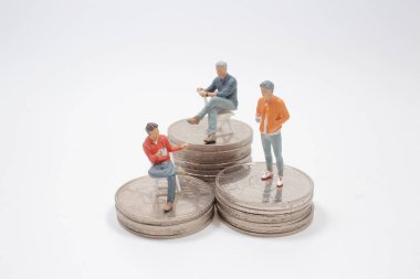 Mini figür hayatın tadını çıkar, zenginlik planı yap.