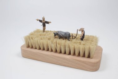 Çalılıktaki Asyalı çiftçi misali