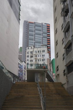 31 Temmuz 2021 Sanayi Binası arasındaki geçit, ara sokak.