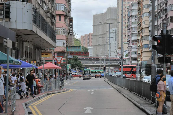 Rue Quartier Mong Kok Avec Personnes Voitures Hong Kong Août — Photo