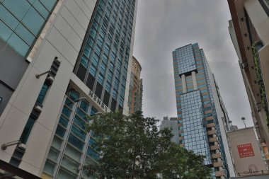 7 Ağustos 2021 Yeni ofis binası ve Causeway Körfezi 'ndeki eski apartman