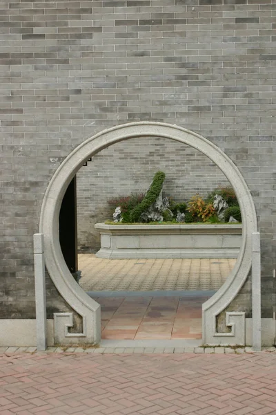 Θέα Του Κινεζικού Κήπου Μέσω Του Παραθύρου Hong Kong — Φωτογραφία Αρχείου