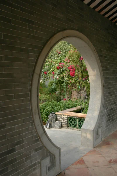 Vue Sur Jardin Chinois Par Fenêtre Hong Kong — Photo