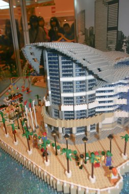 29 Aralık 2004 The Lego figürleri sergide, Shatin