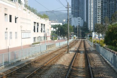Hong Kong 'daki tren yolu manzarası, Taen Mun bölgesi.