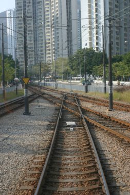 Hong Kong 'daki tren yolu manzarası, Taen Mun bölgesi.