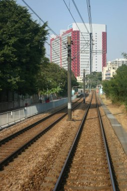 Hong Kong 'daki tren yolu manzarası, Taen Mun bölgesi.