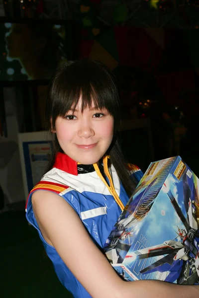 Promotor Gundam Feminino Posando Com Caixa Evento Brinquedos Hong Kong — Fotografia de Stock