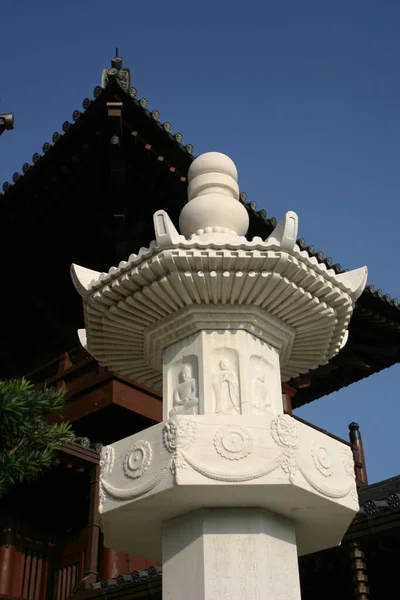 Dec 2004 Traditionele Stenen Lamp Chi Lin Nonnenklooster — Stockfoto
