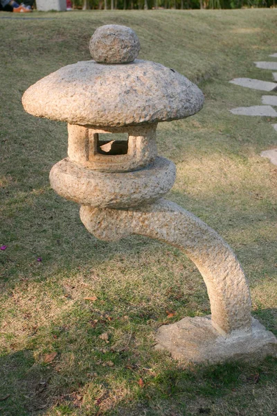 Dec 2004 Pomnik Kamiennej Lampy Chi Lin Nunnery Hong Kong — Zdjęcie stockowe