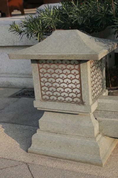 Dec 2004 Traditional Stone Lamp Chi Lin Nunnery — Stock Photo, Image