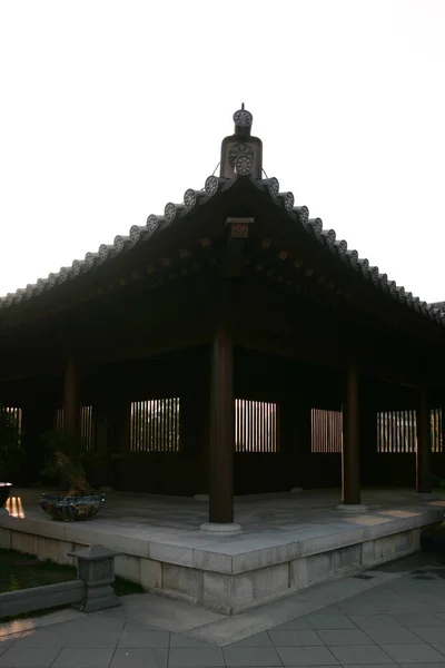 Dez 2004 Beirados Chineses Templo Beirados Canto Edifícios Antigos — Fotografia de Stock