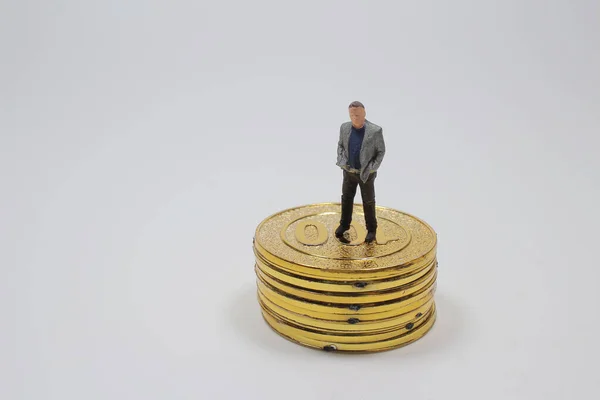 Homme Affaires Figurine Miniature Personnages Debout Avec Pile Pièces — Photo