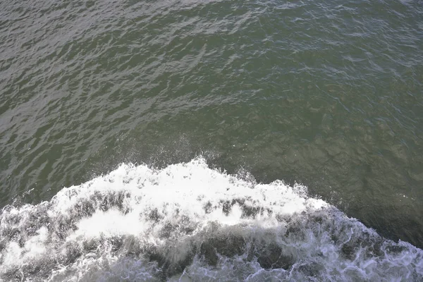 Лодка Море Белая Пена Синие Волны Красивый Фон — стоковое фото