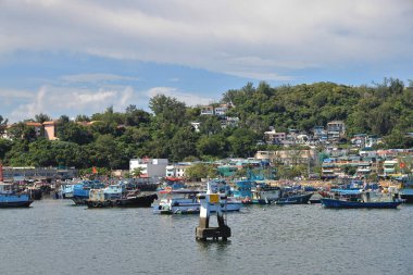 Cheung Chau Hong Kong limanındaki botlar, 20 Ağustos 2021 